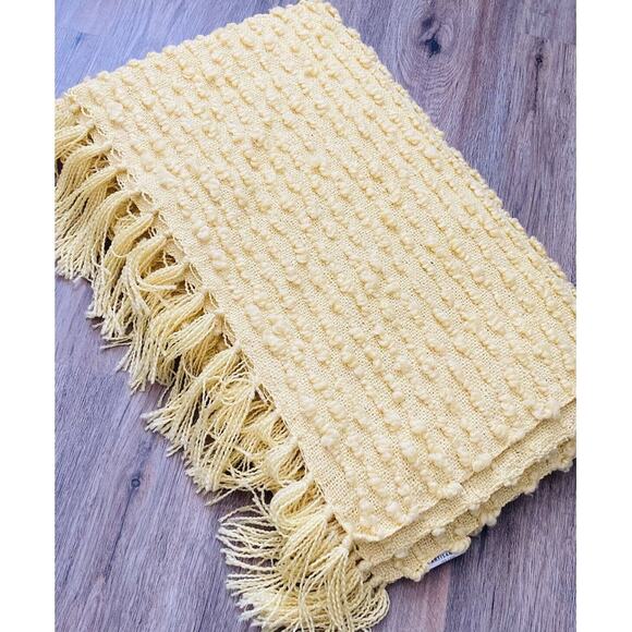 Baby Blanket Yellow Boucle Style Fringe Soft Lap Throw 52"×62" Decorative Artisa - Picture 1 of 8
